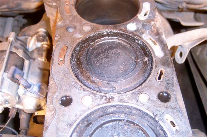 piston tops and cylinder walls (5)