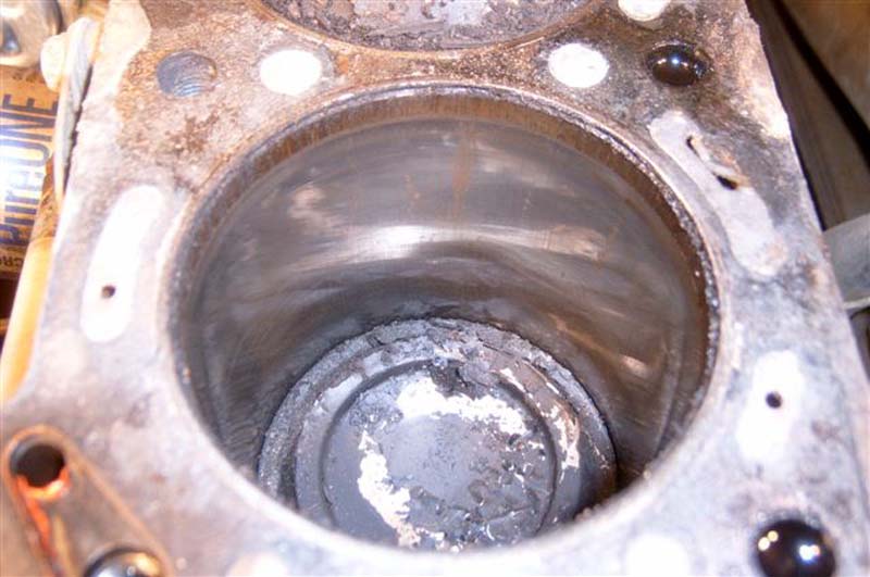 piston tops and cylinder walls (6)